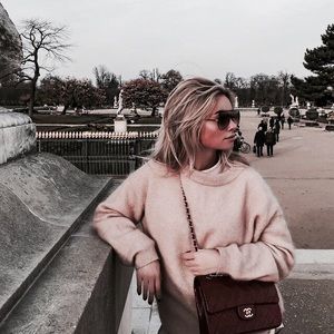 Meet your Posher, Romance